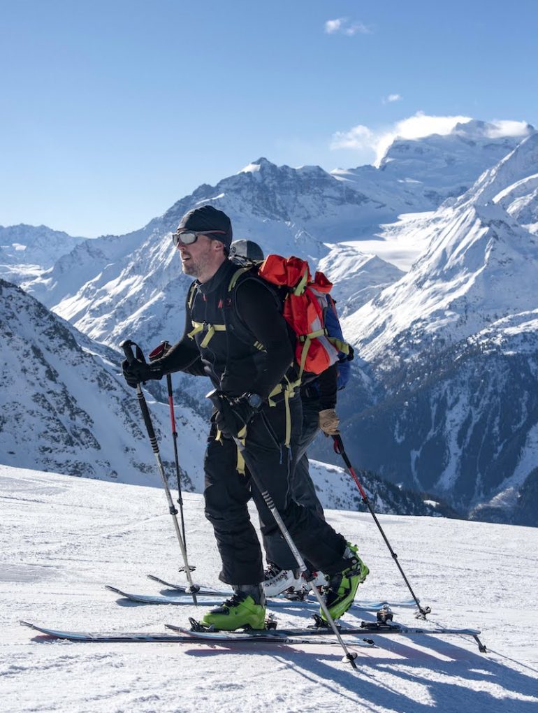 Tobias Mews ski touring in Everest in the Alps