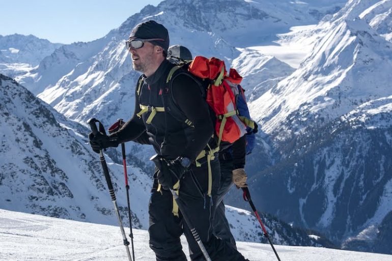 Tobias Mews ski touring in Everest in the Alps
